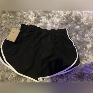Nike Dry Fit Running Shorts Size M Women’s
